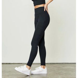 ALO yoga high waist cargo legging